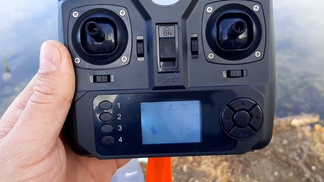 Кораблик с GPS D18B круиз контроль на воде. смотреть онлайн