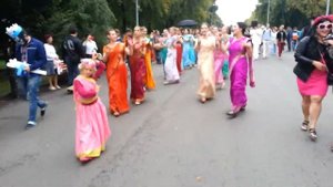 Карнавал в Парке Горького - Кришнаиты - Харя кришна, харя рама