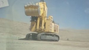 Коматцу 8000 интересный карьерный экскаватор