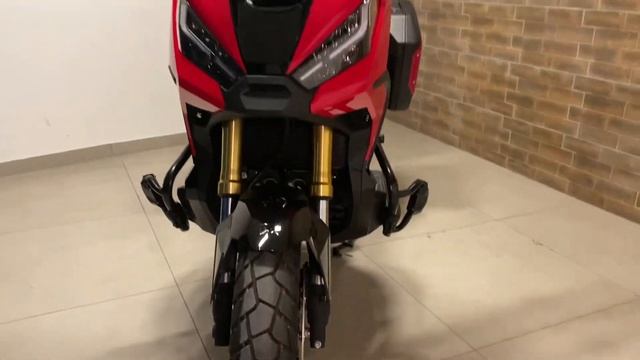 Honda X-ADV 750 2023 смотреть онлайн