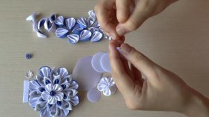 Цветок мастера Мастер класс канзаши цветы из лент DIY Flower ribbons kanzashi handmade September 1