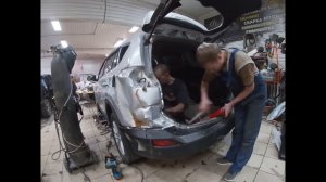 Тойота RAV4 замена заднего крыла.