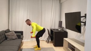 Разведение рук с гантелями в наклоне