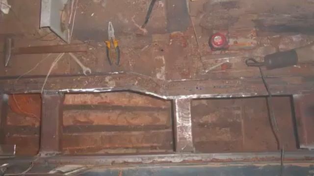 Ваз 2329 Нива Кузовной ремонт Прогнил низ вырвало тяги замена порогов на профильные трубы. смотреть онлайн