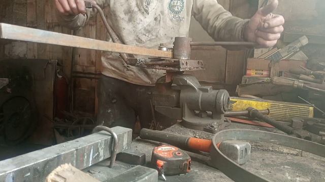 станок из хлама,для колец,художественная ковка,кованые изделия,кондуктор,кузня смотреть онлайн