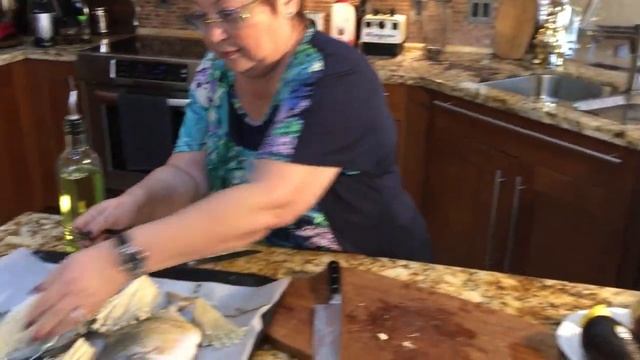 Вестон/Weston. Флоридская кухня Изабеллы Левиной. Как приготовить рыбу помпано? смотреть онлайн