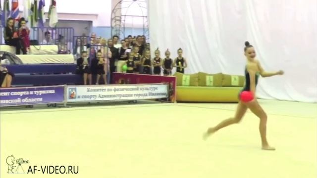 Травкина Ульяна. Мяч. Всероссийские соревнования «Виктория» ОФСОО «Авангард». 06.12.22г смотреть онлайн