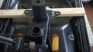 Как сделать компьютерное игровое кресло из автомобильного сиденья своими руками? | DIY