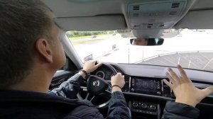 Тест Шкода Кодиак (Skoda Kodiaq) на искусственных препятствиях