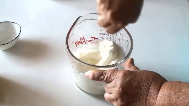 Balli tort 30 dəgigəyə.Ləzzətli yumşag ən asan tort və az ərzag. смотреть онлайн