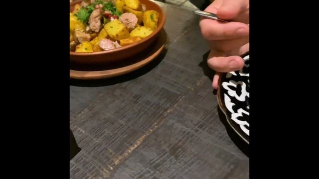 Поздний ужин в #казанмангал на Невском. Санкт Петербург смотреть онлайн