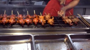 ВЛОГ Катя съела скорпиона Зоопарк и Панды Катаемся на Минни Маус Пробуем таракан