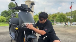 Segway-Ninebot FASTEST Electric Motorcycle // E300P Review