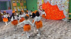 Детский сад “Kids Academy” представляет вам утренник : «Праздник осени»