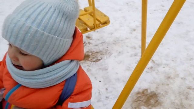 22-12-2020 - Гуляем. Двор. Снеговик смотреть онлайн