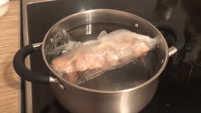 Рулет из тонкого сала. Очень вкусно!