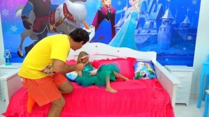 Настя и Почему вредно смотреть долго мультики