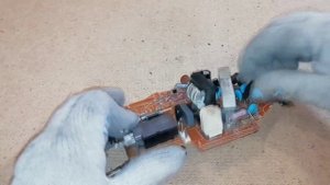 Можно ли отпаять строительным феном радиодетали с платы?