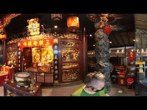Заглянули в храм в Сингапуре. video 360