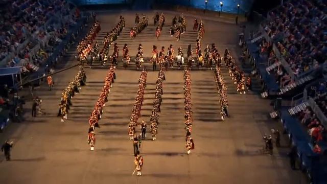 The Massed Pipes & Drums - Edinburgh Military Tattoo 2012 смотреть онлайн