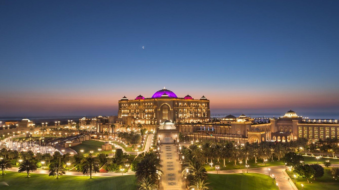 emirates palace в абу даби