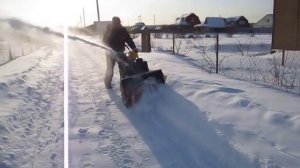 Снегоуборочная машина Yard-Man 76 M-W.avi