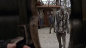 Слаженная командная работа против зомби [отрывок Ходячие мертвецы s10e01]