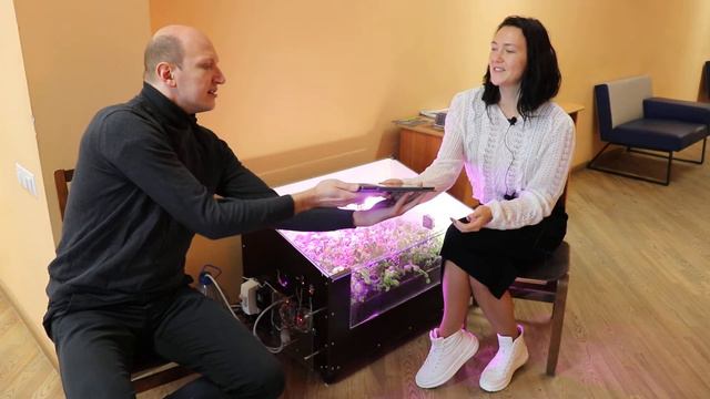 Elina, let us speak English a bit - Элька, давай поучим английский :) #ElinaMoreva #ЭлинаМорева смотреть онлайн