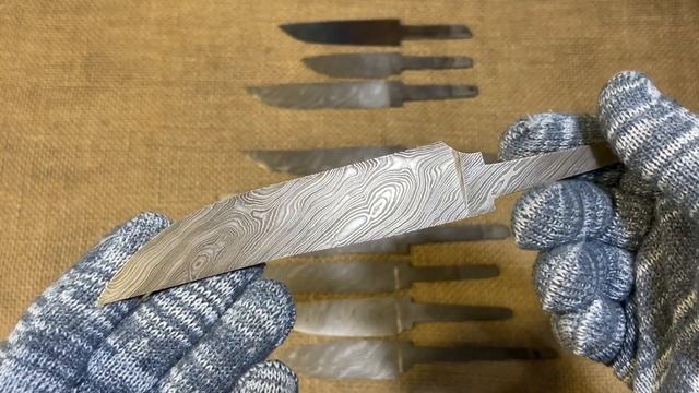 Ножевая дамасская сталь в 10 клинках