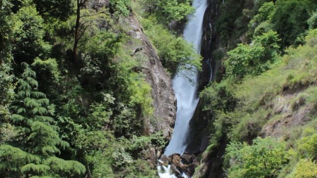 Йога в горах. смотреть онлайн