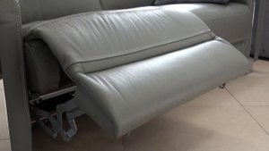 Уникальный диван с электроприводом