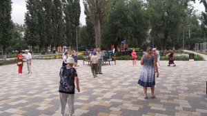 Раскачала, раскачала море синяя волна