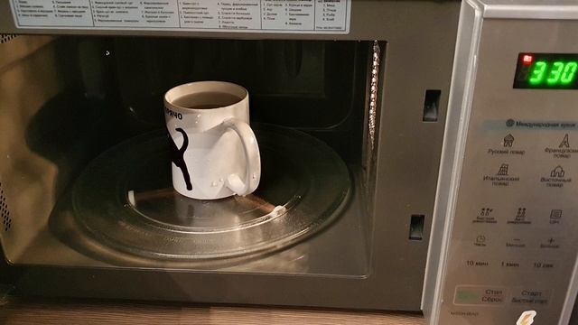 Лайфхак для каждого! Это спасет вашу микроволновку! 5 минут и чистота – нужен только лимон! смотреть онлайн