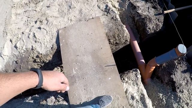 ТРЕСНУЛА ОПАЛУБКА ИЗ ШИФЕРА | Разводка канализации. ДОМ С НУЛЯ - 4. 2 серия смотреть онлайн