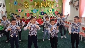 Весёлый танец для мальчиков