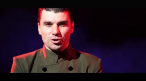 поёт Владимир Сохта