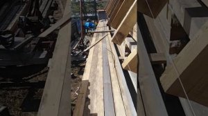 Использование лазерных линеек и уровней в солнечный день.