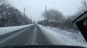 Едем через пост ГАИ "Крест" и ул. Красную г. Дебальцево.| Новый асфальт по улице и трассе.