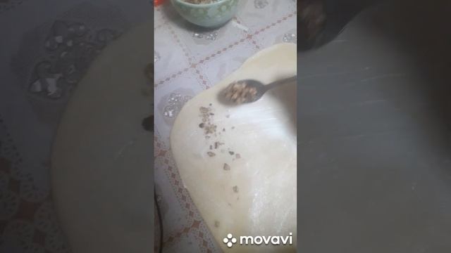 печем булочки#лайк #коментарий #оценкаканала