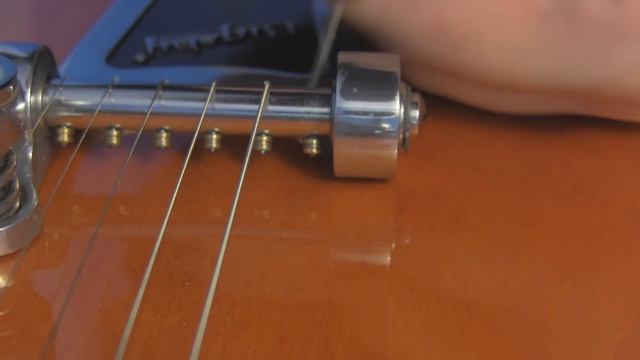 How to Change Strings on a Bigsby Guitar смотреть онлайн