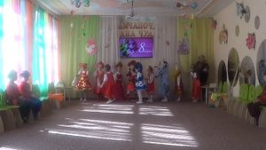 Танец "прекрасных Василис"