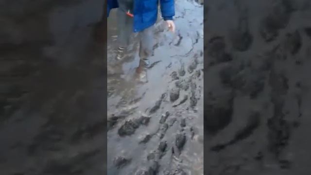 Русский человек грязи не боятся! смотреть онлайн