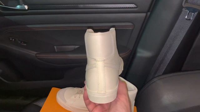 Nike Blazer Mid 77 Coconut Milk Womens shoes смотреть онлайн