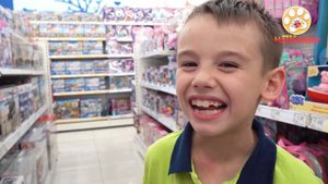 ЧТО КУПИТ ШКОЛЬНИК НА 1000 РУБЛЕЙ В МАГАЗИНЕ ИГРУШЕК ???