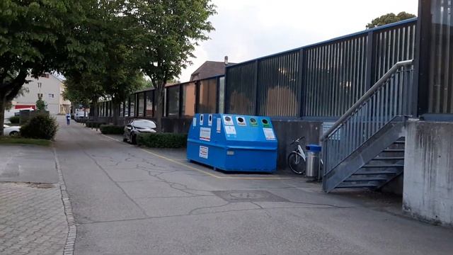 В поиске детской площадки в Швейцарии. смотреть онлайн