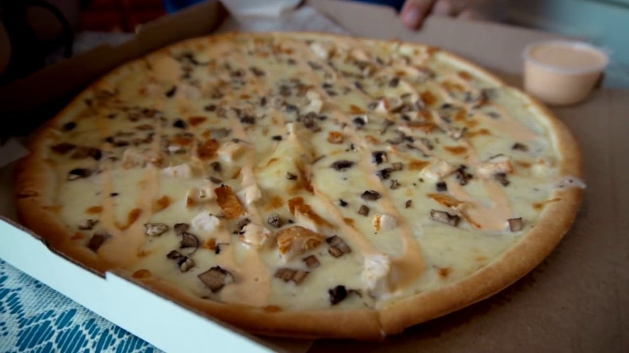 ЭТО ПОХОЖЕ НА ПИЦЦУ? Чем нас накормили в Крыму. смотреть онлайн