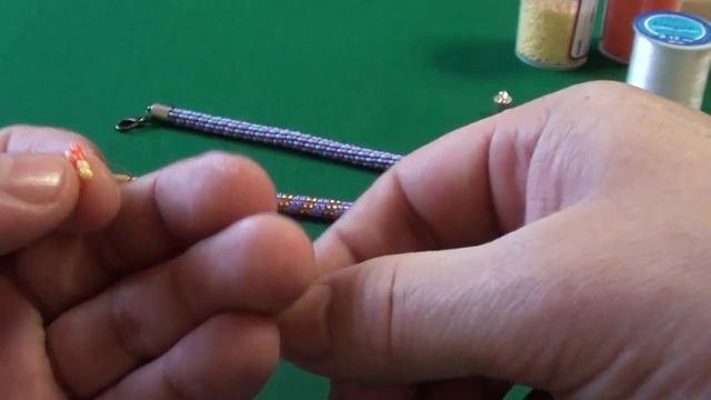 Жгут из бисера иглой