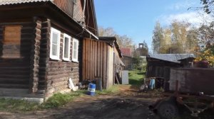 Уютная, тихая деревня. Жилая деревня в глубинке. Заброшенная церковь. В глубинке России.