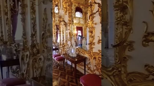 Петергоф, Петродворец, Как жили цари 300 лет назад.