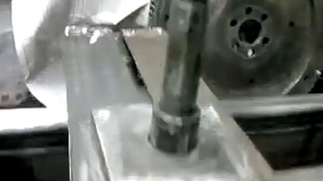 Токарный станок по металлу, самодельный. Вторая часть про суппорта. смотреть онлайн